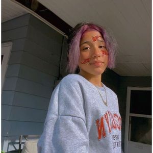 Meet your Posher, Olivia